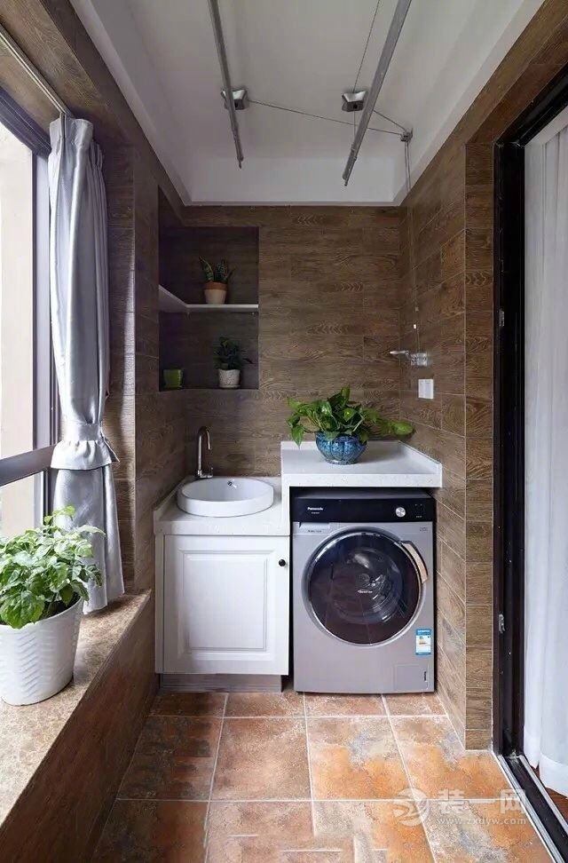 5平米阳台装修效果图 挨着厨房生活阳台设计还能这样